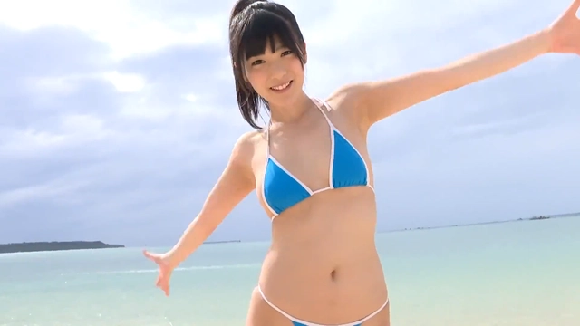 水着姿の神谷えりな4